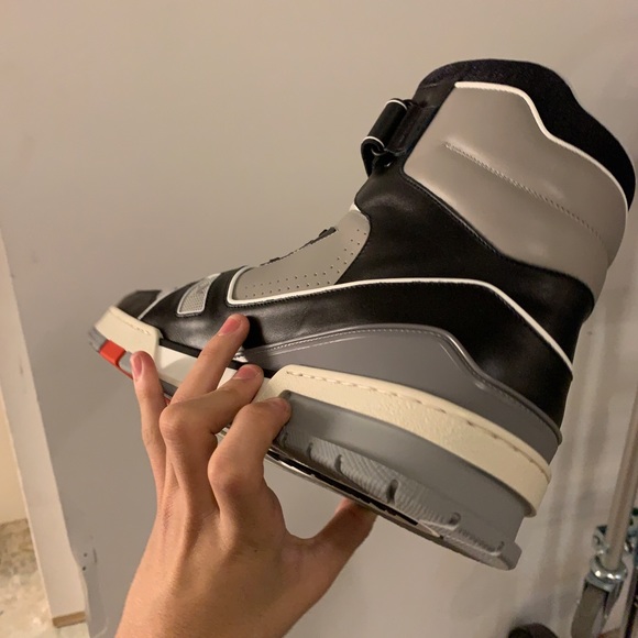 Louis Vuitton X Virgil Abloh SS19 High-Top Trainer - Picture 5 of 6